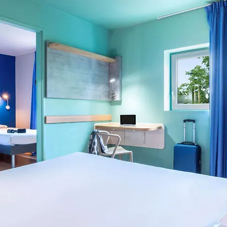 Ibis Budget Grigny Centre Exterior photo